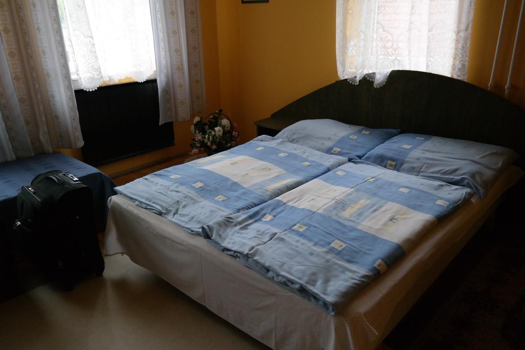 Kisecset-Vendeghaz Hotel Bilik gambar